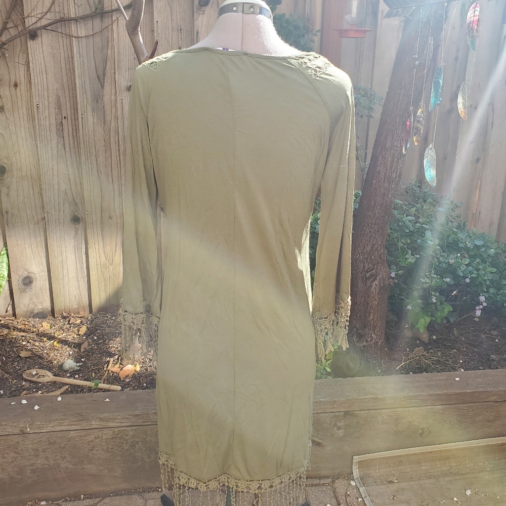 The Pyramid Collection Green Dress - Picture 2 of 6